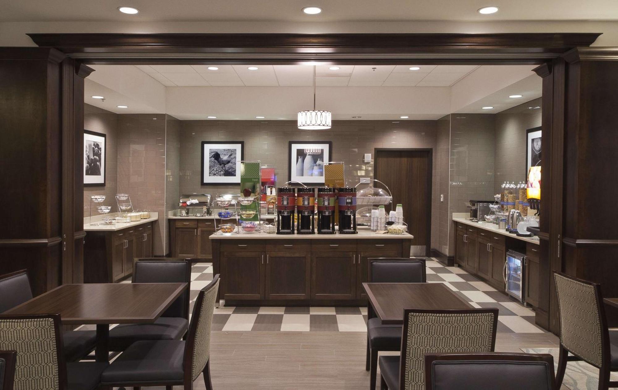 哥伦布大学/学区汉普顿套房酒店 外观 照片